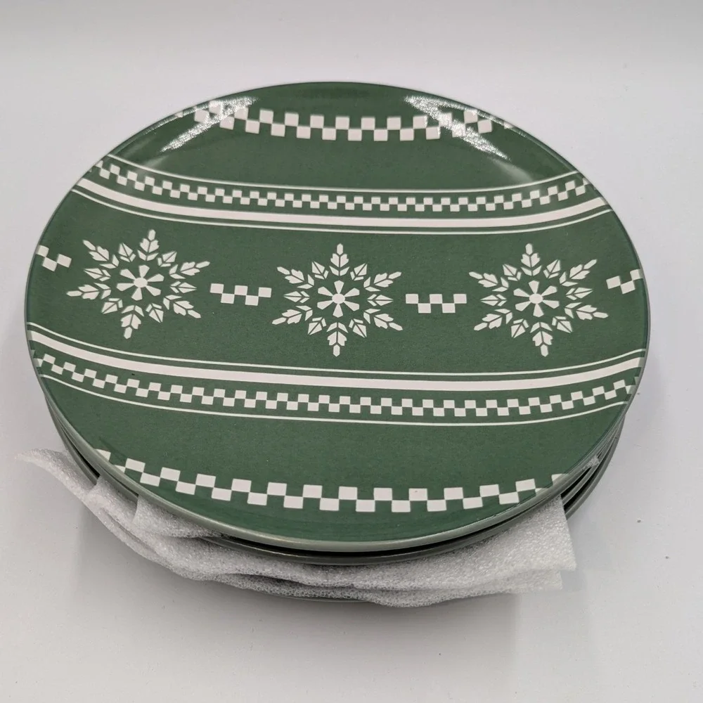 Noritake Colorwave Salad Plate Set Green Snowflake Fair Isle Stoneware Set of 4